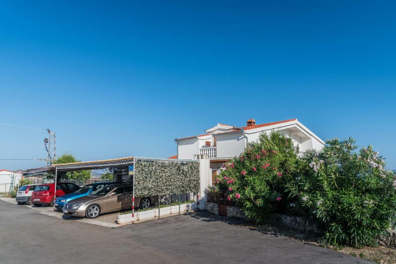 Petric Apartment Seget Vranjica