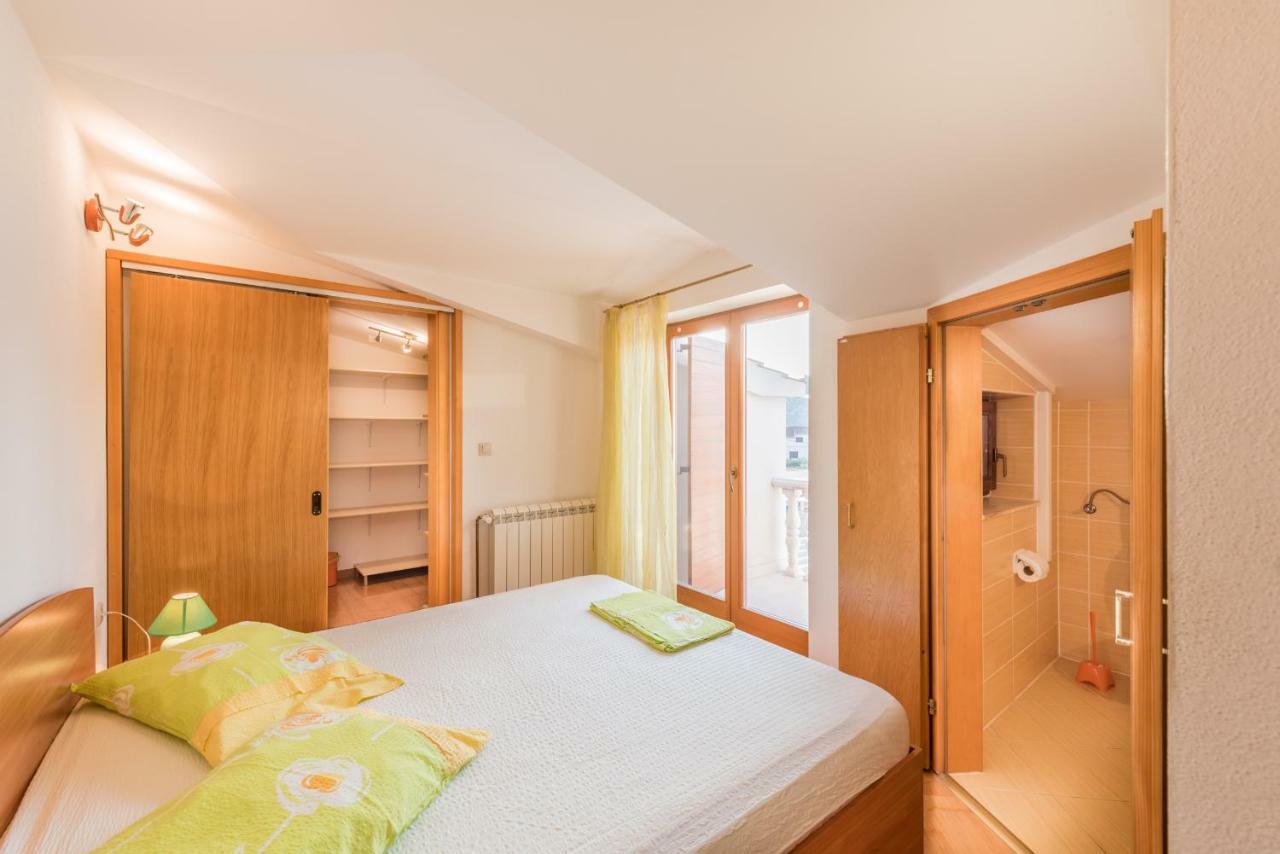 Petric Apartment Seget Vranjica