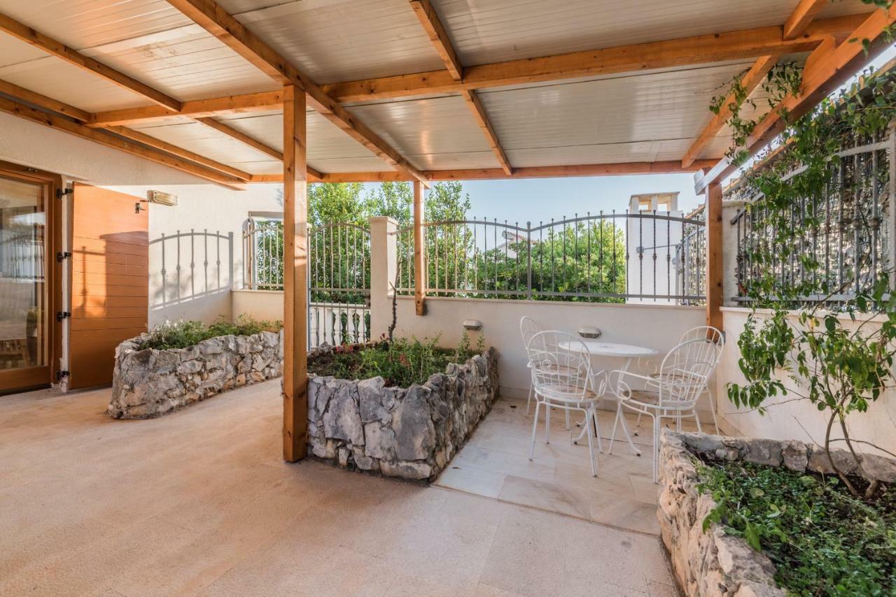 Petric Apartment Seget Vranjica