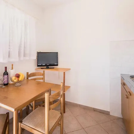 Apartments Petric Seget Vranjica Exterior photo